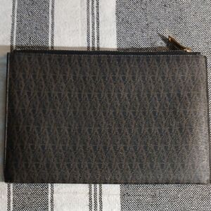 Authentic Yves Saint Laurent Black Designer Clutch Bag